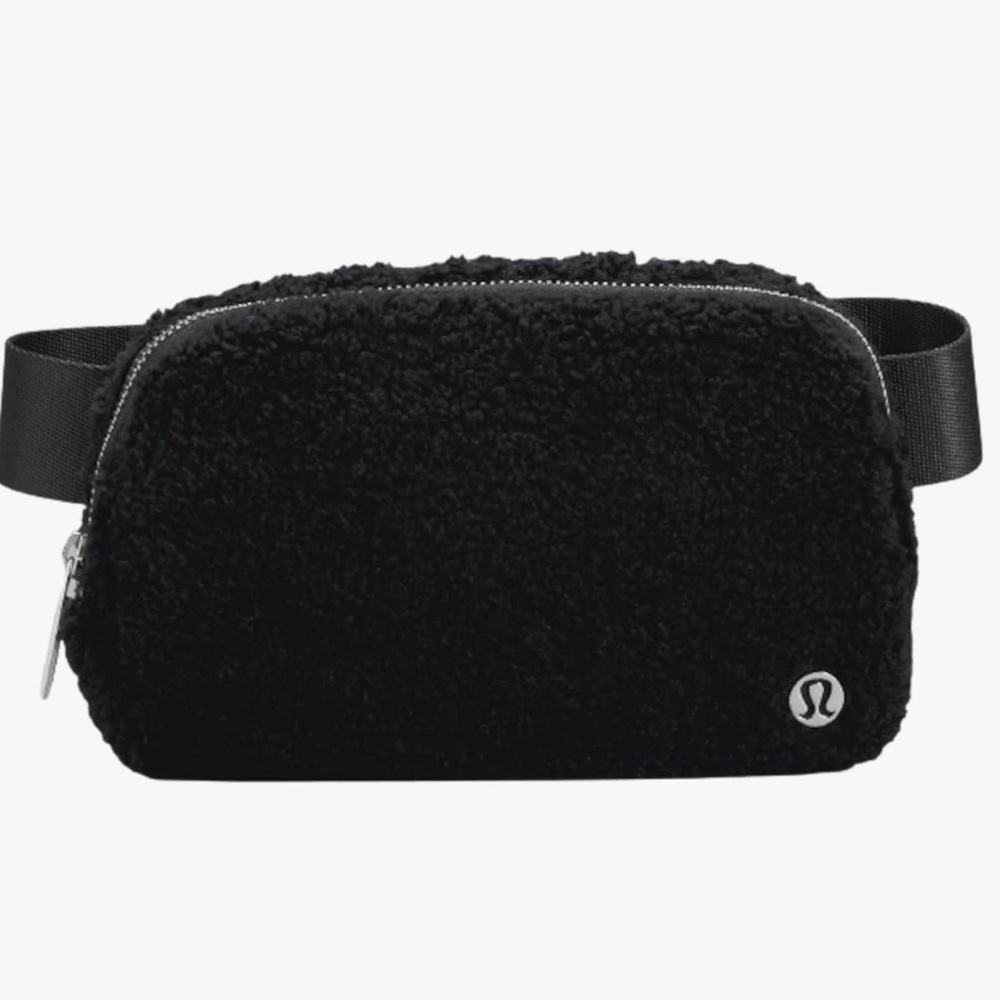 Lululemon Black Everywhere Belt Bag 1L Fleece w/ silver hardware